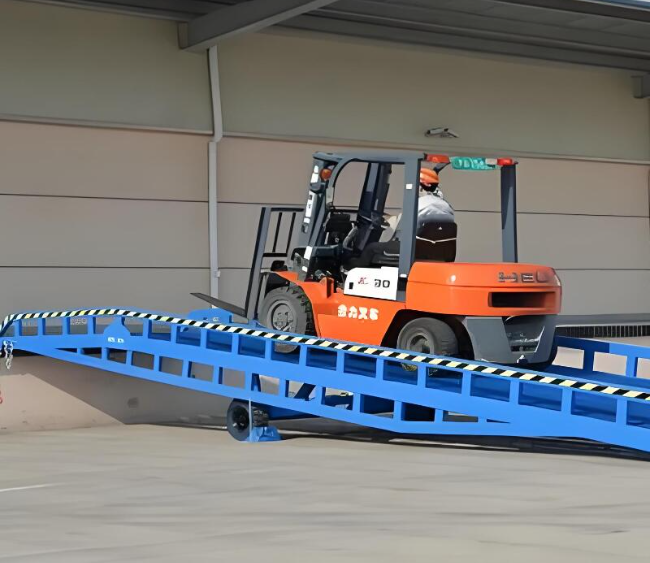 陵水移动式卸货平台（叉车用）